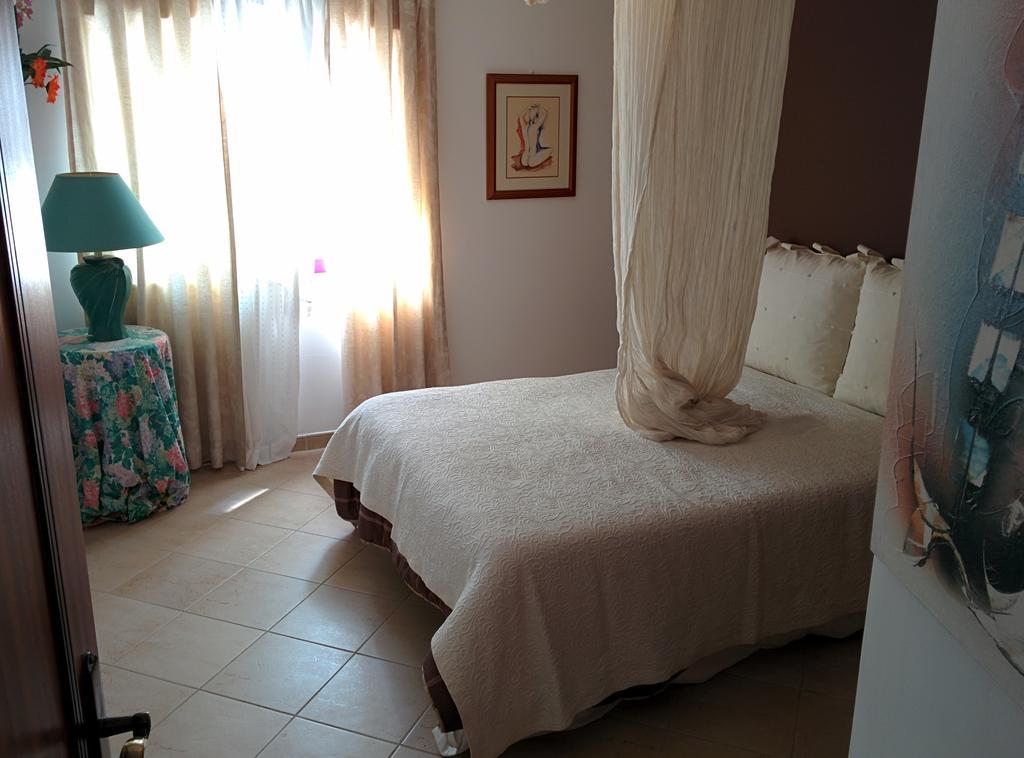 Erike Guest House Carvoeiro  Room photo